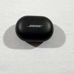 Bose Quietcomfort 442318 Earbuds  Replacement Charging Case  Black No Earphones